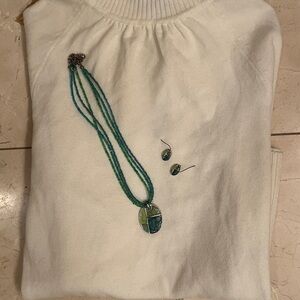 Beautiful Green Necklace and Earrings